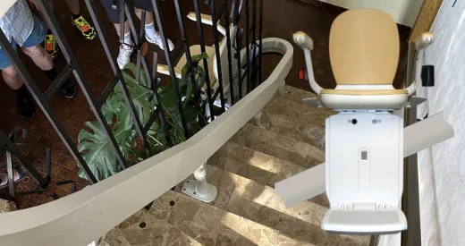 Treppenlift der Woche | Acorn180 in Malsfeld Treppenlift der Woche | Acorn180 in Malsfeld